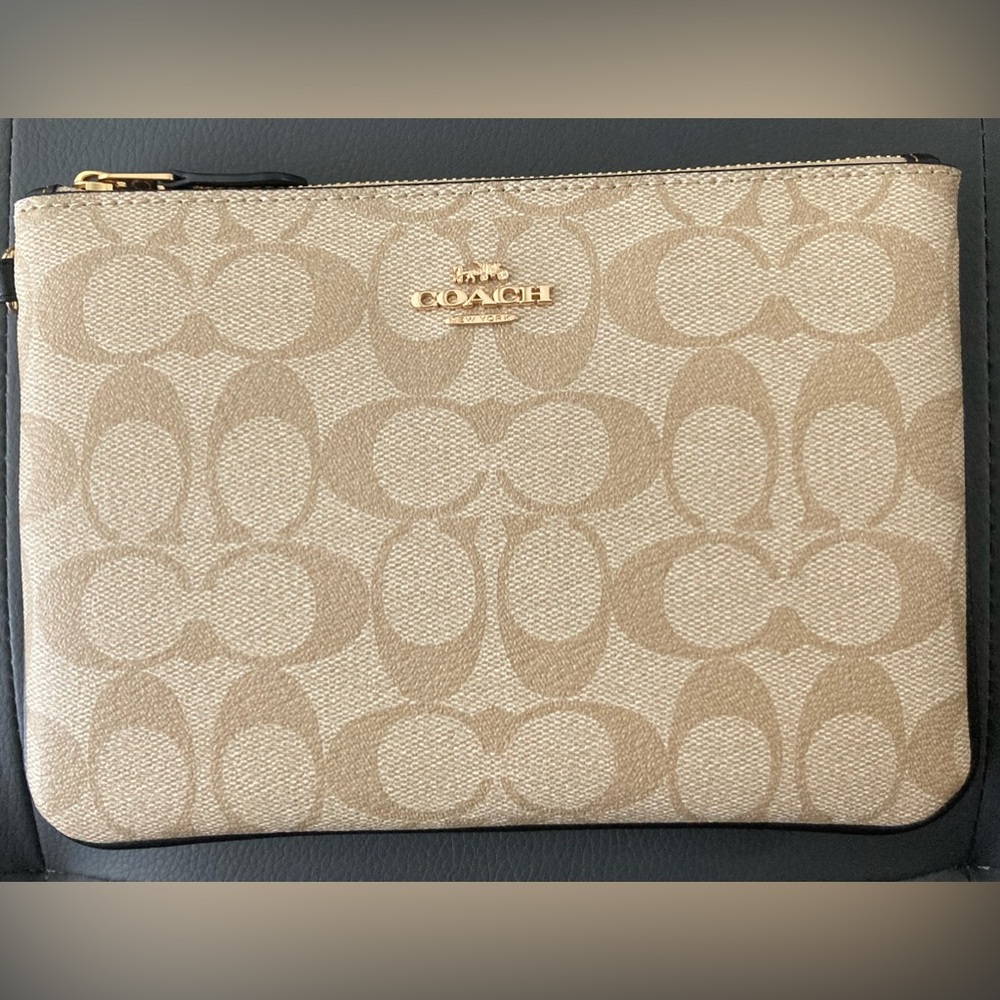 Coach Pouch In Blocked Signature Canvas NWOT